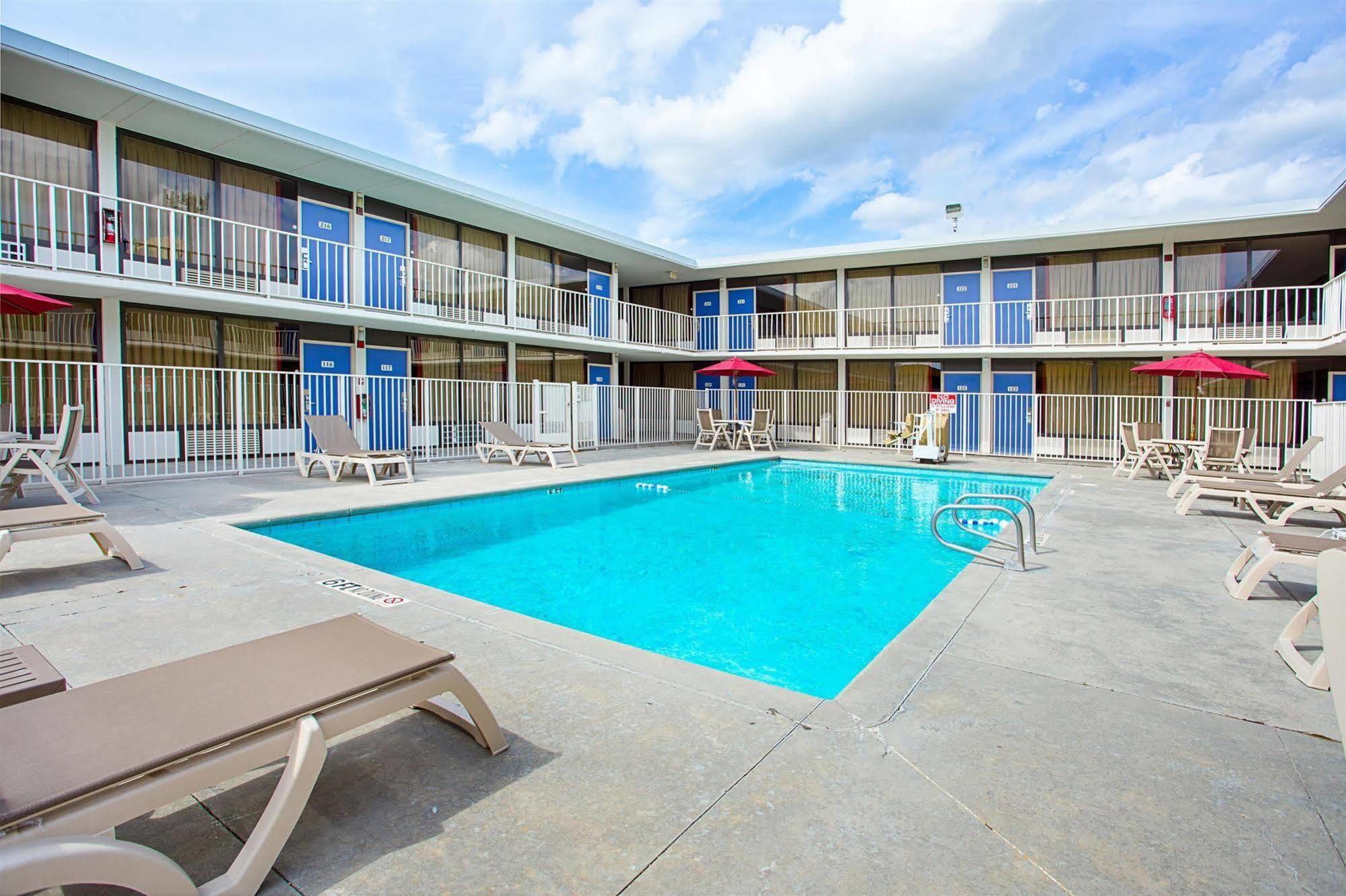فندق موتل 6 باتون روج ساث إيست Prairieville المظهر الخارجي الصورة